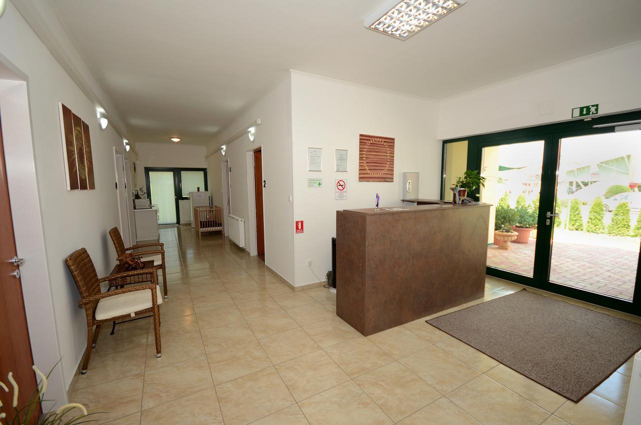Szarszo Panzio Bed & Breakfast บาลาตอนซาร์โซ ภายนอก รูปภาพ