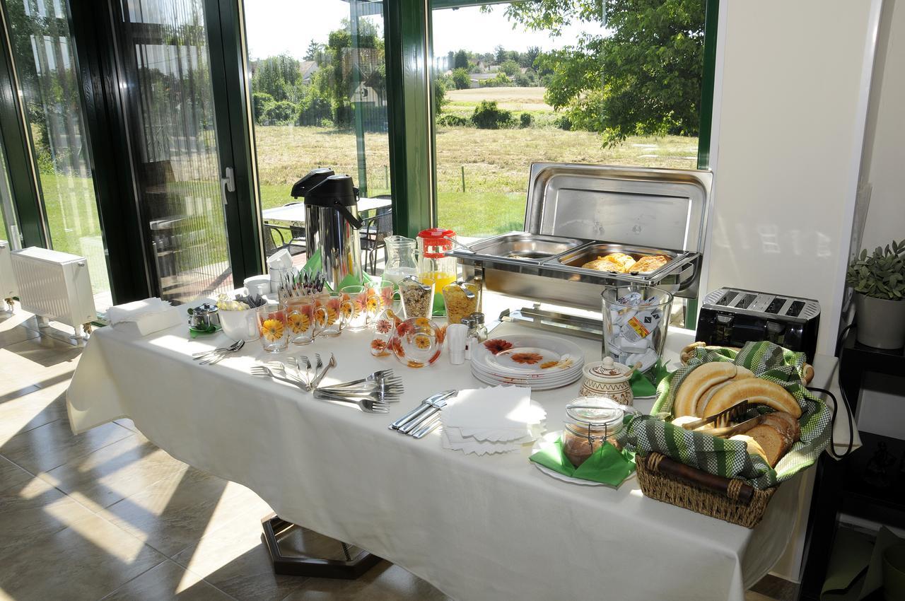 Szarszo Panzio Bed & Breakfast บาลาตอนซาร์โซ ภายนอก รูปภาพ