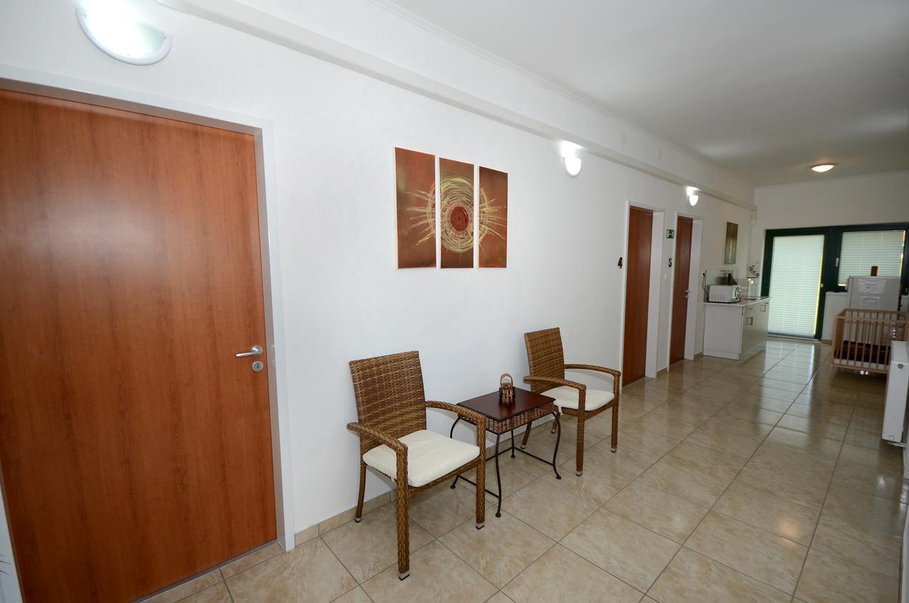 Szarszo Panzio Bed & Breakfast บาลาตอนซาร์โซ ภายนอก รูปภาพ