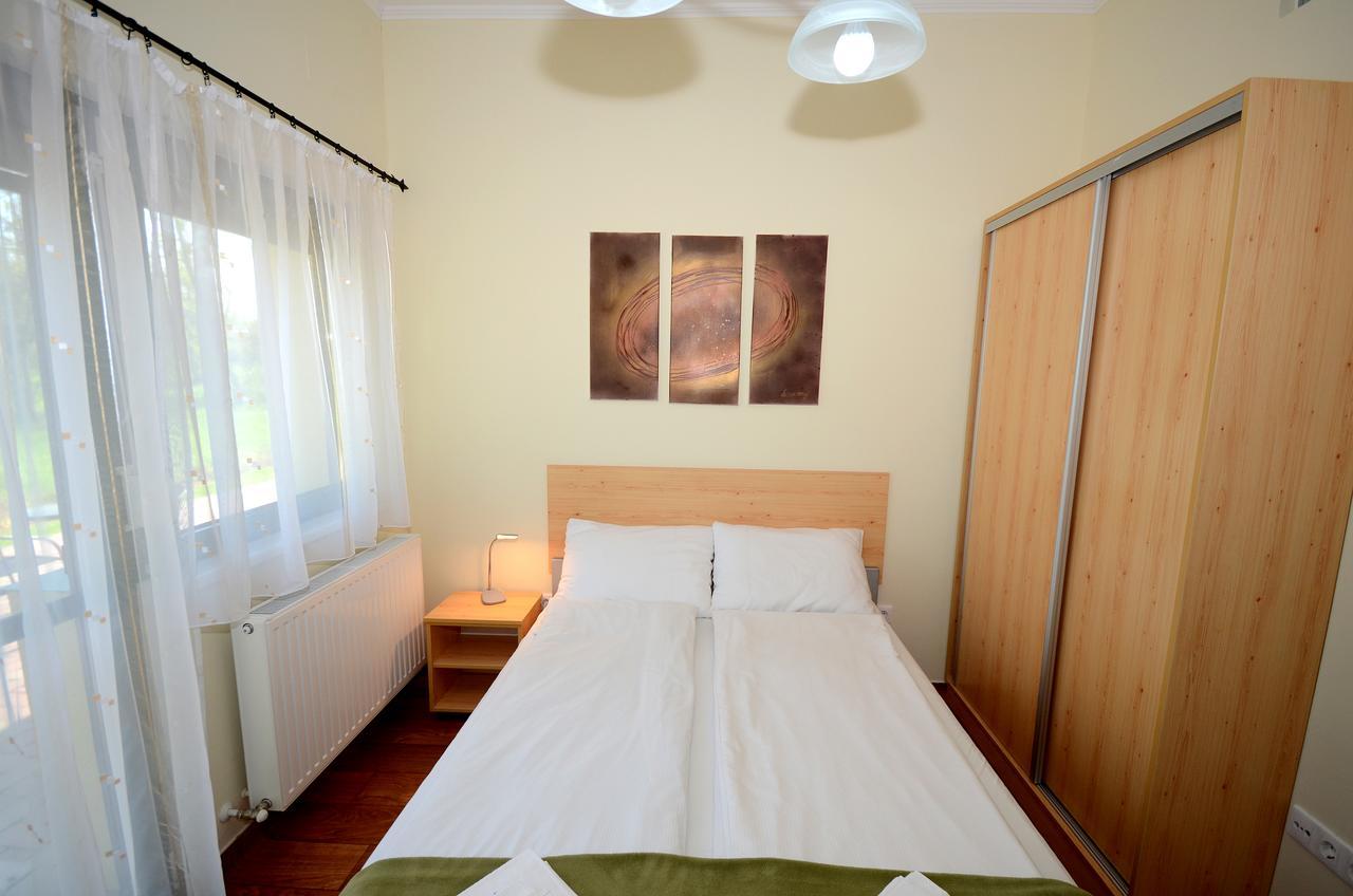 Szarszo Panzio Bed & Breakfast บาลาตอนซาร์โซ ภายนอก รูปภาพ